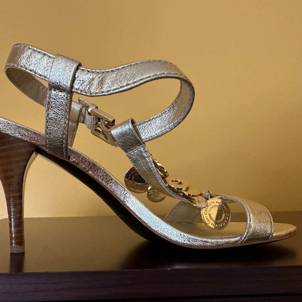 Coach Evening Gold Sandals 8.5 US